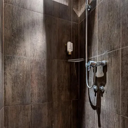 Fico - Exklusiv Макарска