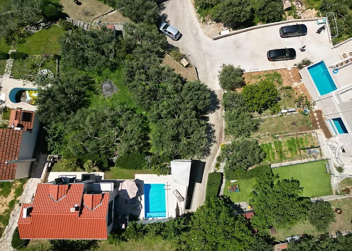 Fico - Exklusiv Makarska